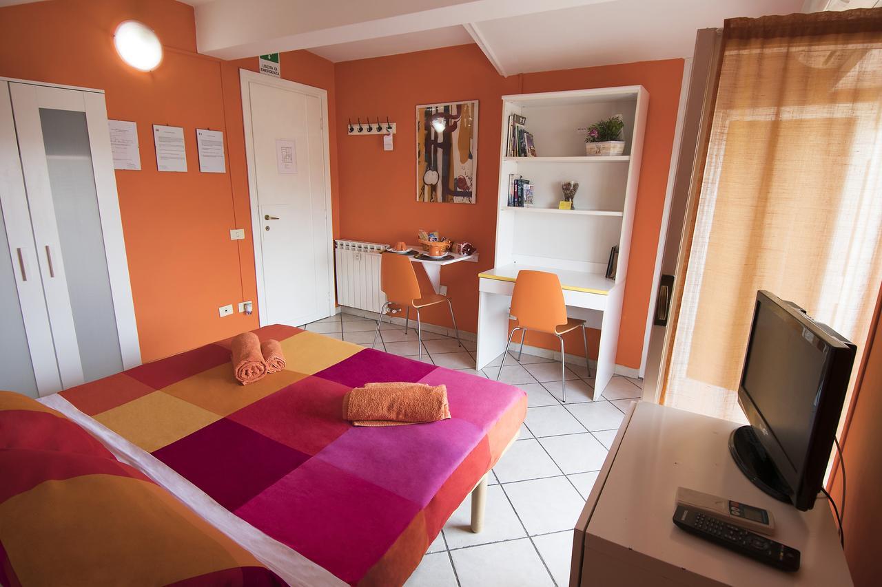 Bed and Breakfast La Voliera Рим Екстер'єр фото