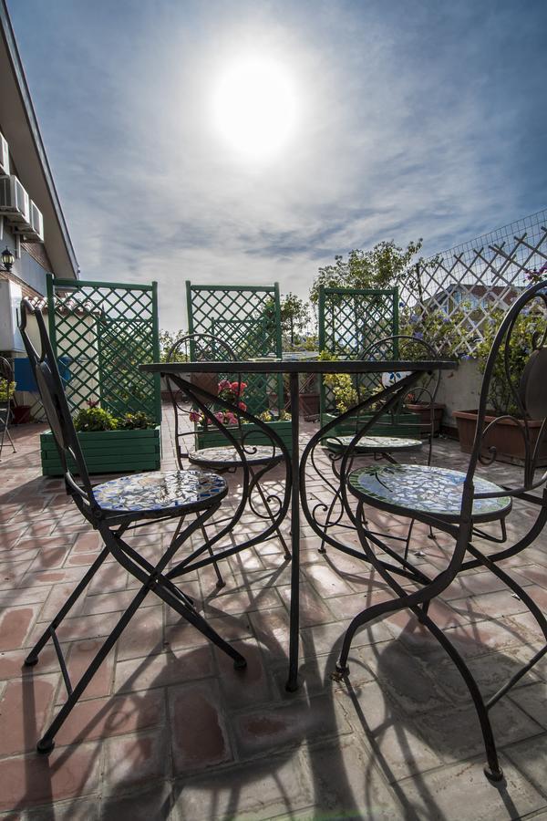 Bed and Breakfast La Voliera Рим Екстер'єр фото