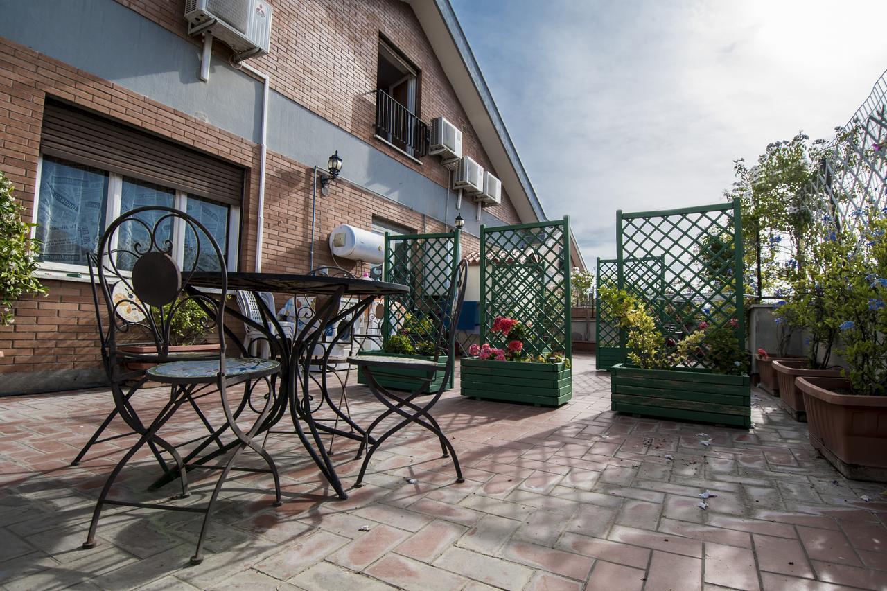 Bed and Breakfast La Voliera Рим Екстер'єр фото